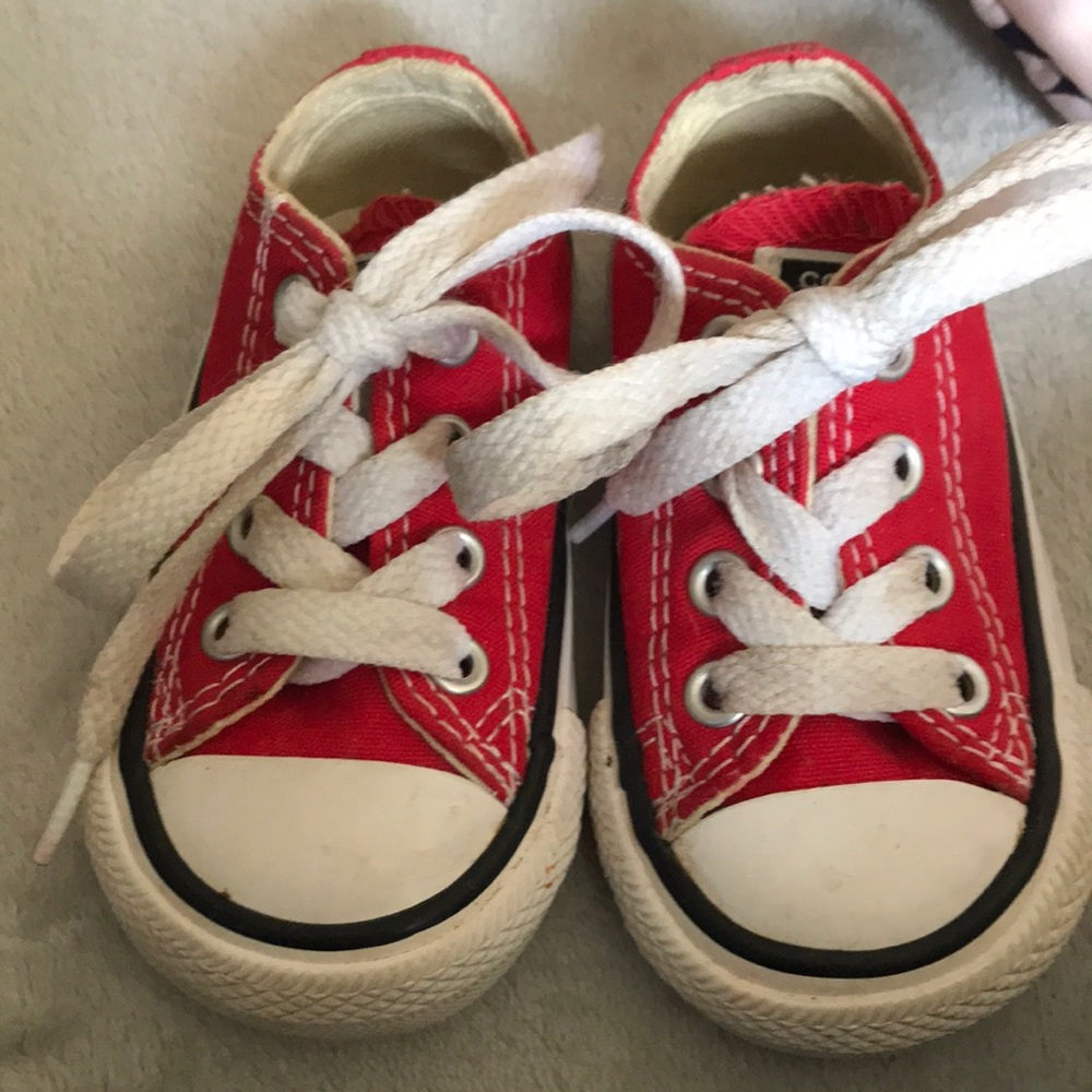 I am Selling a red pair of all-star Converse.